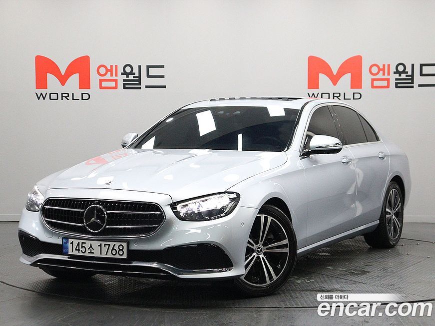 Mercedes-Benz E-Class 2022