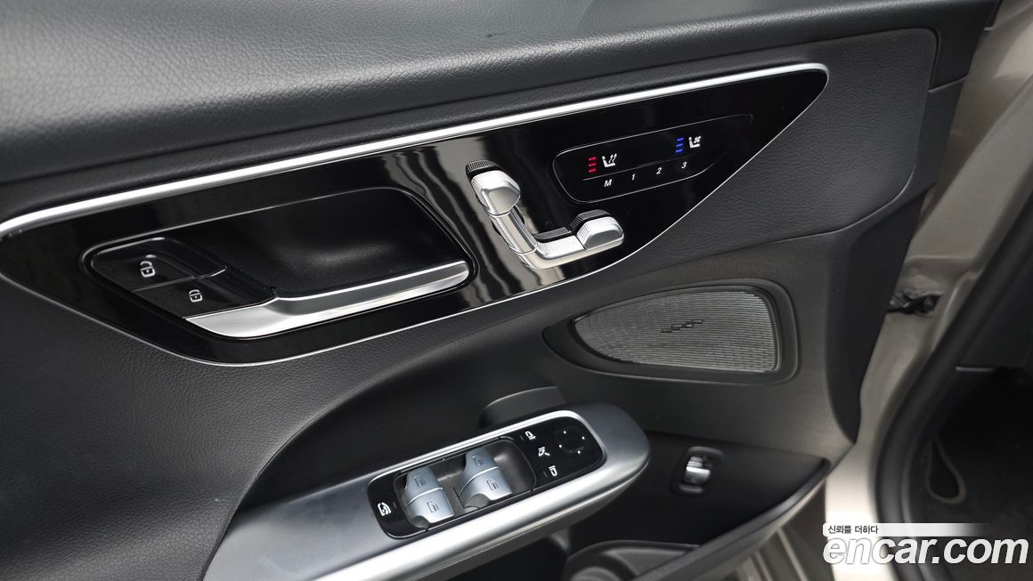 Mercedes-Benz C-Class 2022