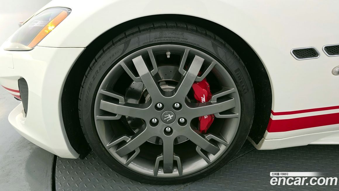 Maserati GranTurismo 2014