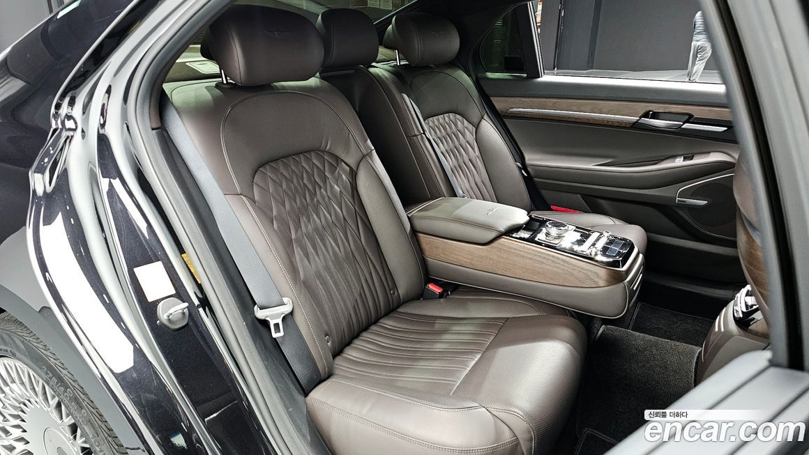 Genesis G90 2021