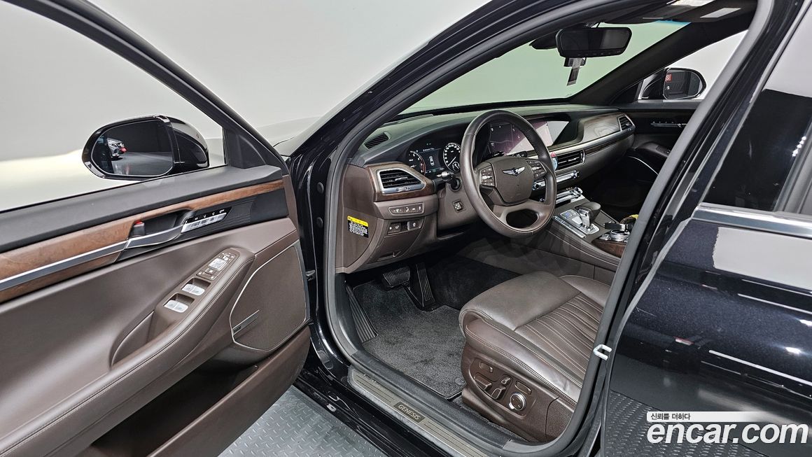 Genesis G90 2021