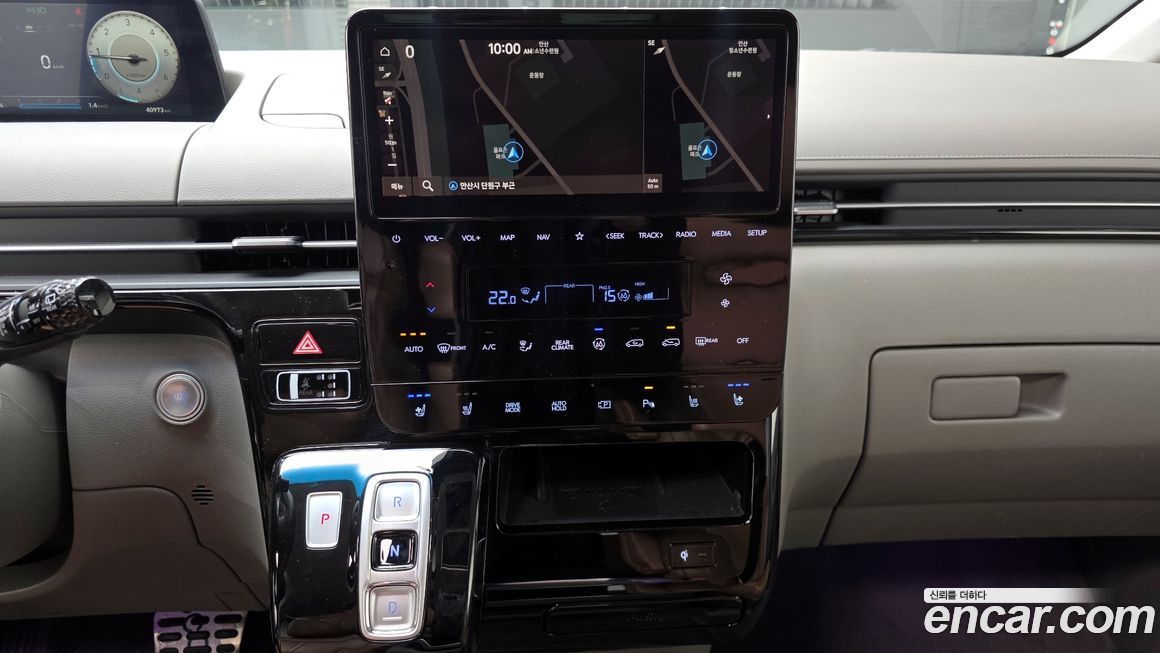 Hyundai Staria 2023