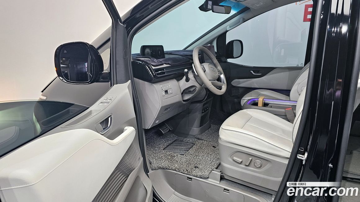 Hyundai Staria 2023