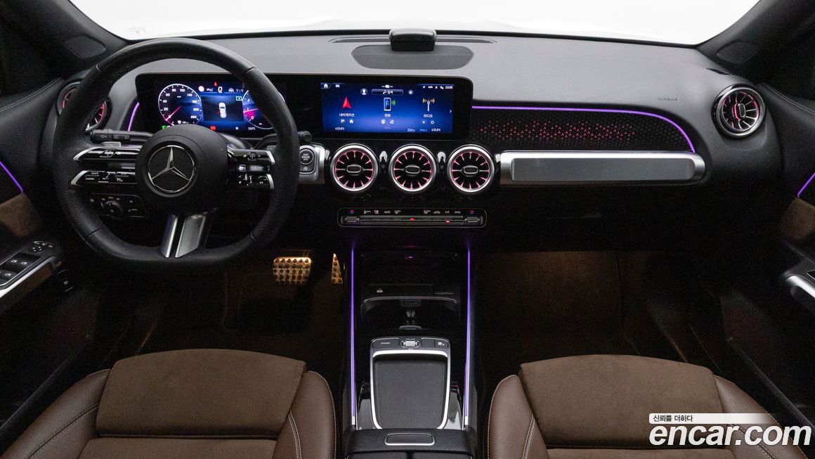 Mercedes-Benz GLB-Class 2025