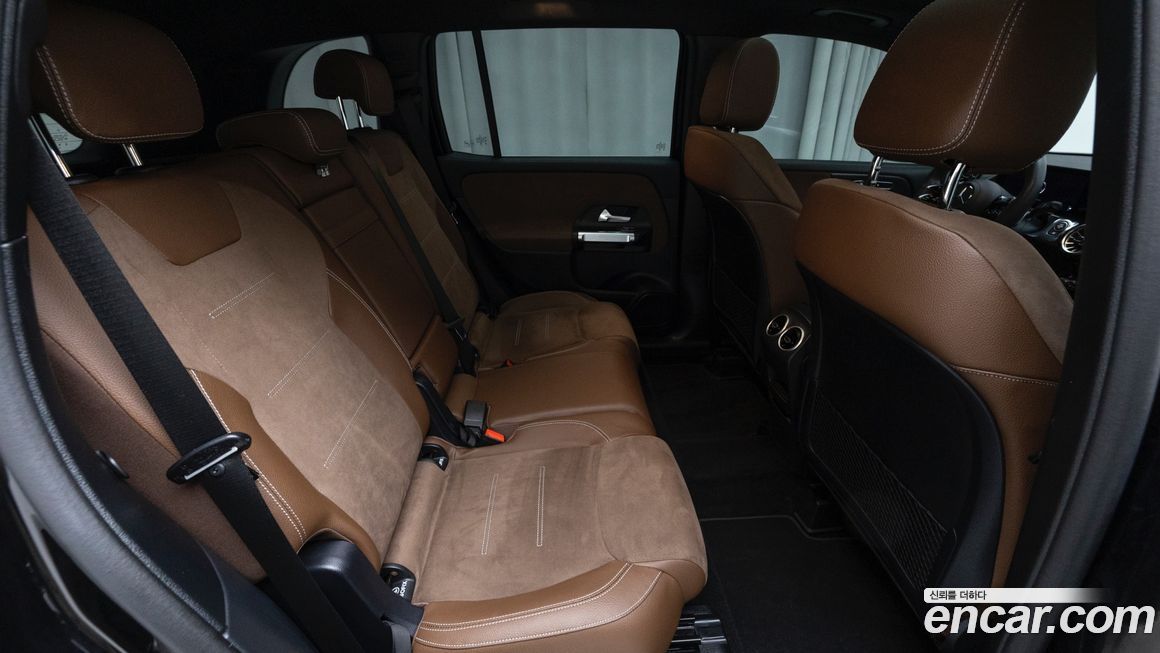 Mercedes-Benz GLB-Class 2025