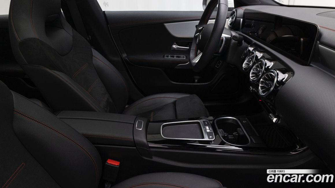 Mercedes-Benz CLA-Class 2025