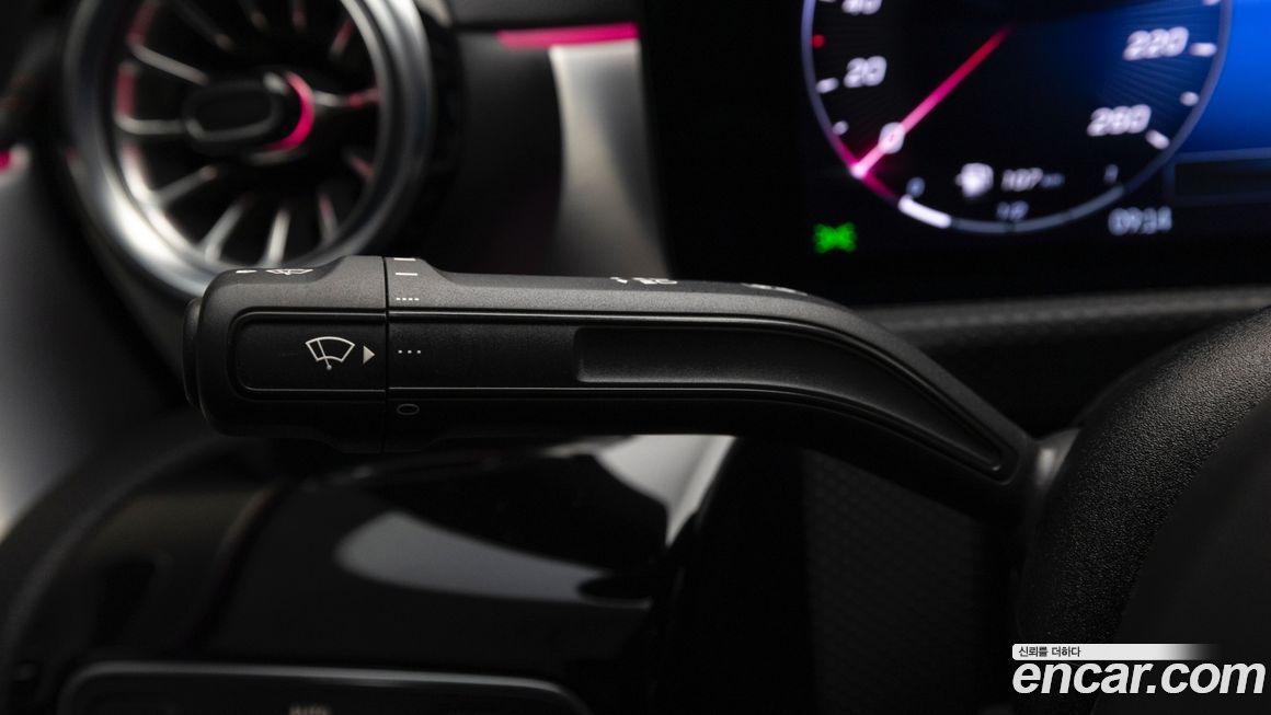 Mercedes-Benz CLA-Class 2025