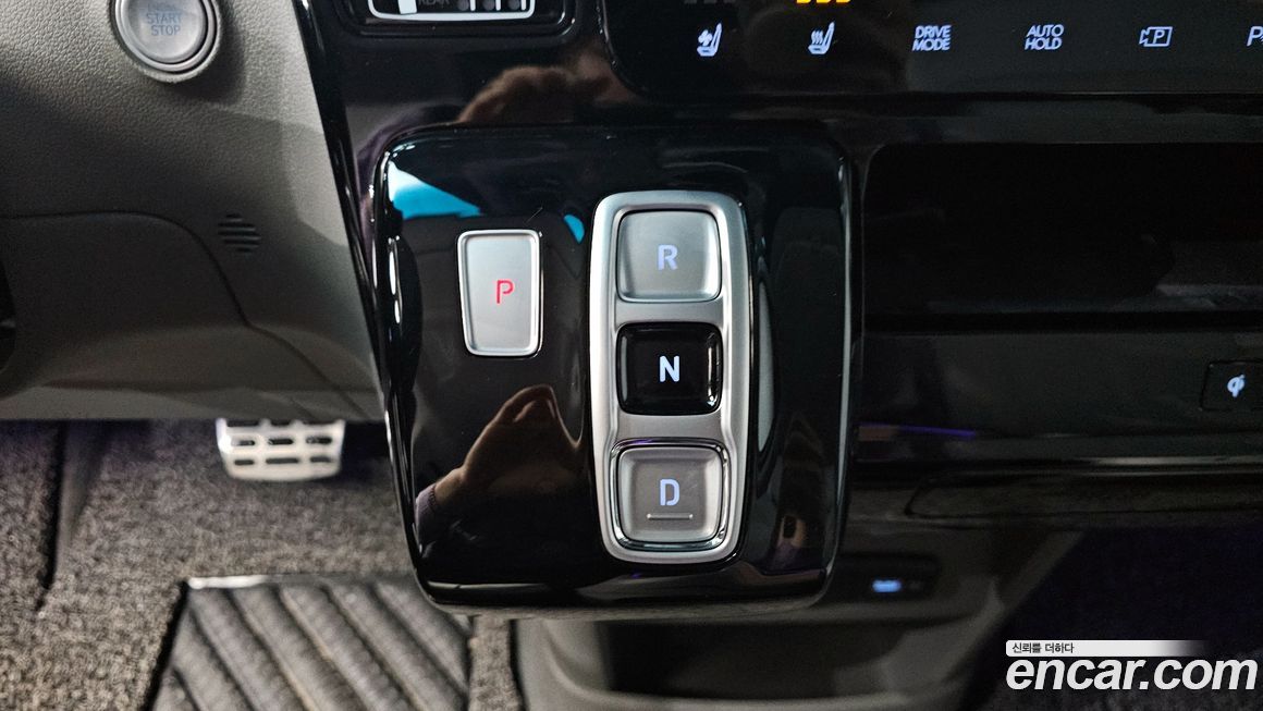 Hyundai Staria 2023