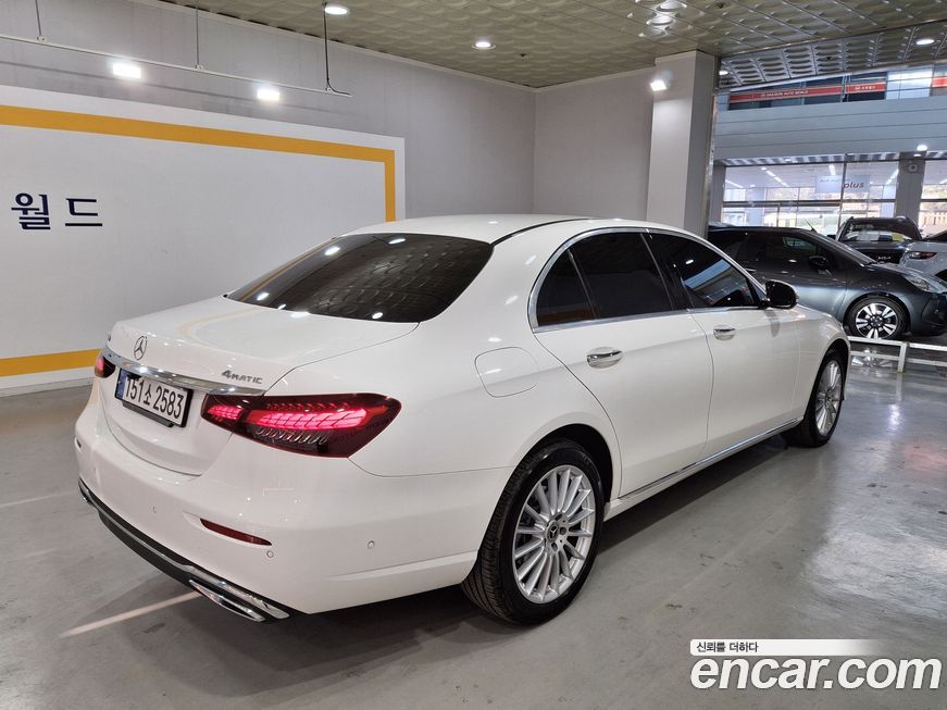 Mercedes-Benz E-Class 2023