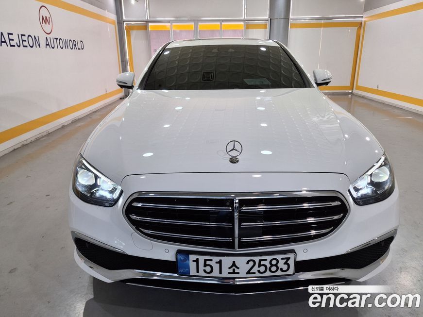 Mercedes-Benz E-Class 2023