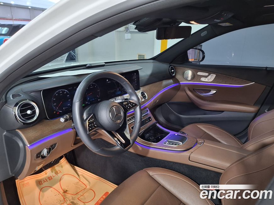 Mercedes-Benz E-Class 2023