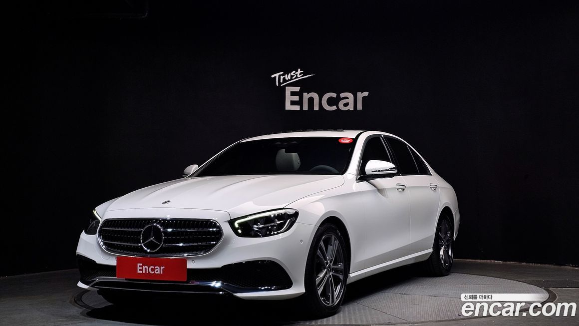 Mercedes-Benz E-Class 2023