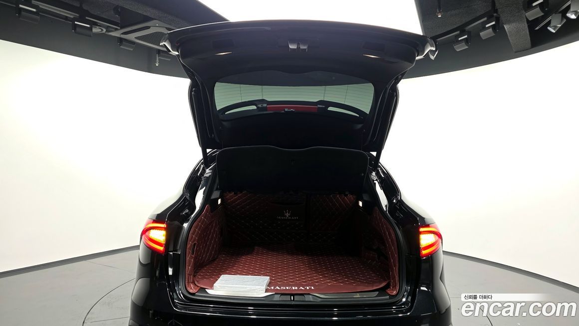 Maserati Levante 2020