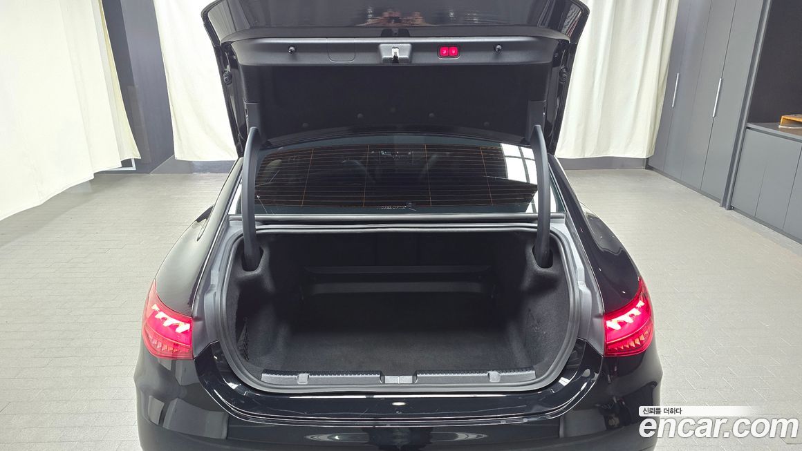 Mercedes-Benz EQE 2023