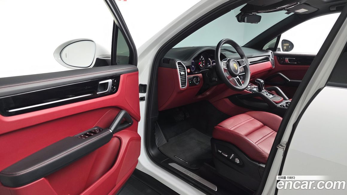 Porsche Cayenne 2021