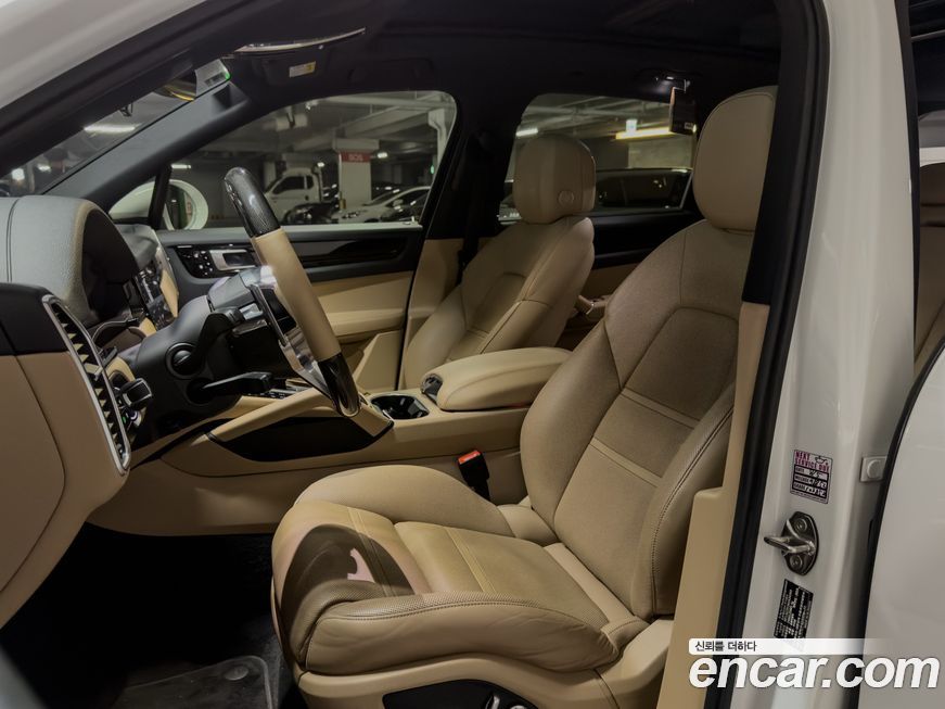 Porsche Cayenne 2019