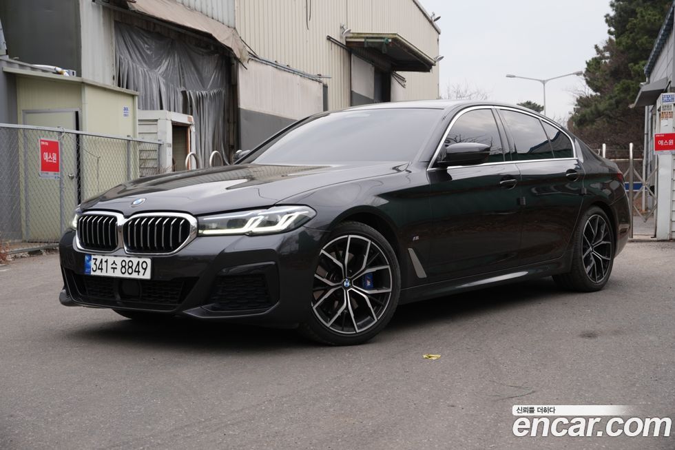 BMW 5-Series 2023
