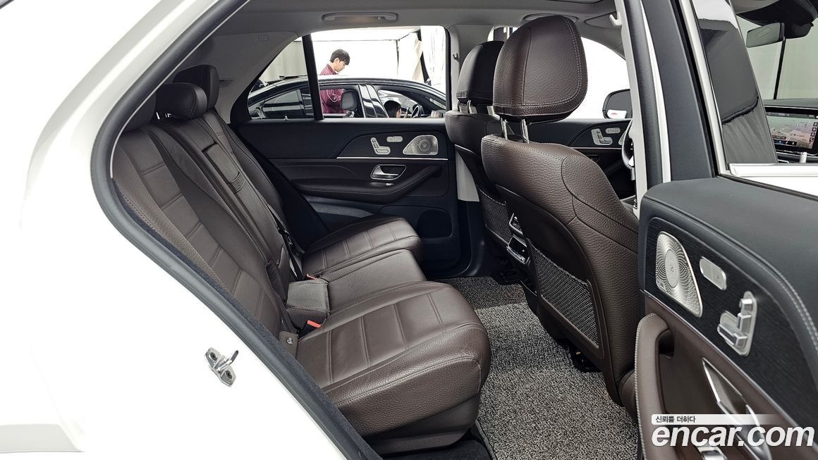 Mercedes-Benz GLE-Class 2023