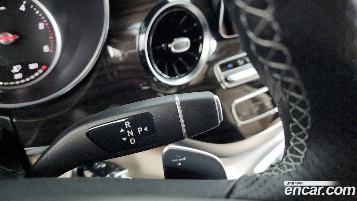 Mercedes-Benz V-Class 2022