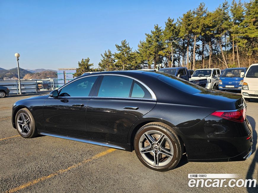 Mercedes-Benz S-Class 2022