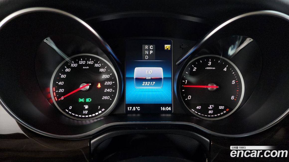 Mercedes-Benz V-Class 2022