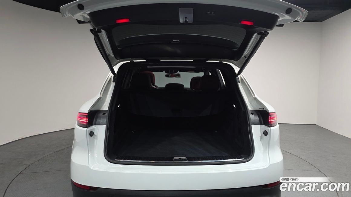 Porsche Cayenne 2021