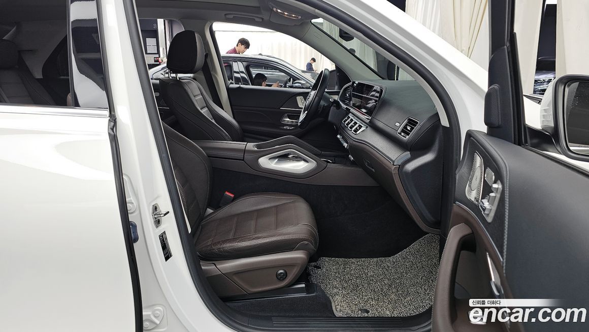 Mercedes-Benz GLE-Class 2023