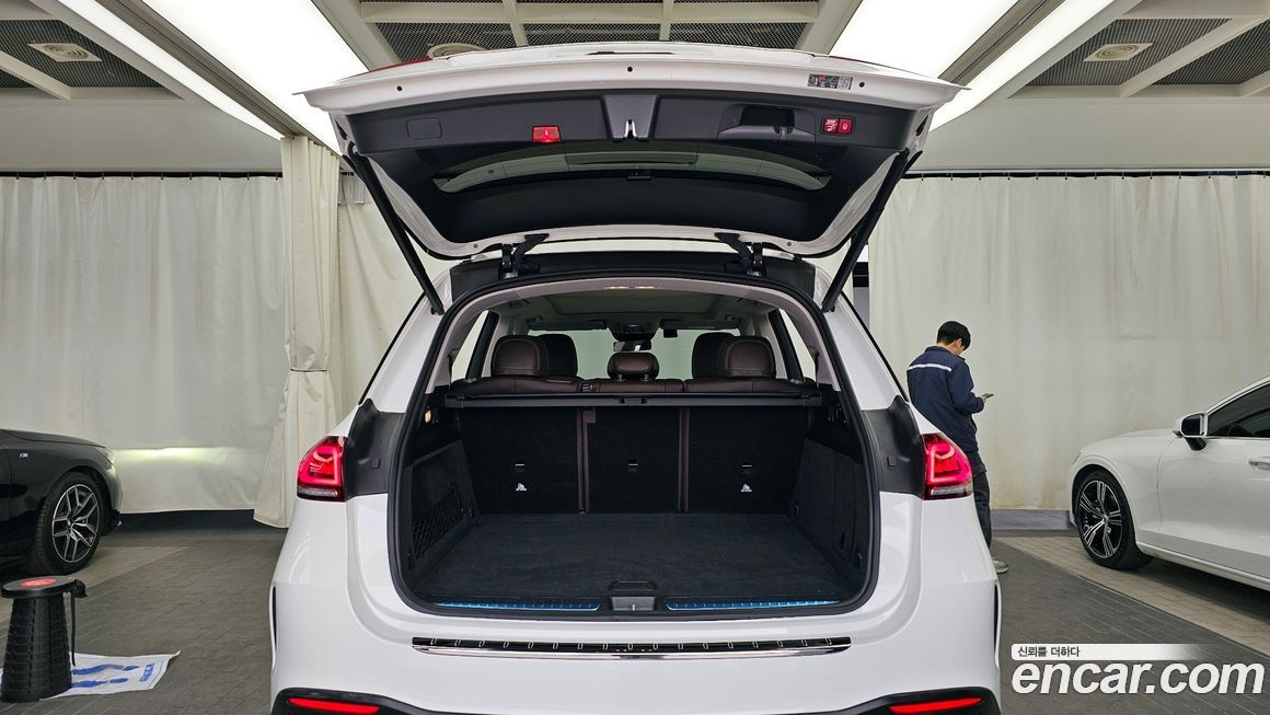 Mercedes-Benz GLE-Class 2023