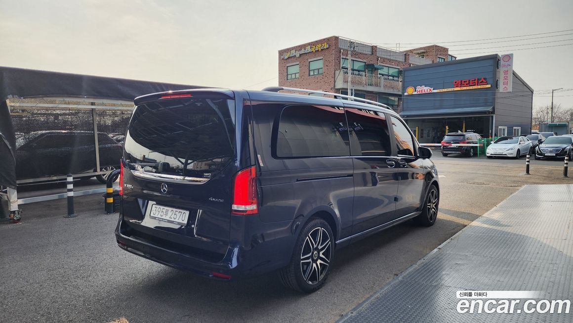 Mercedes-Benz V-Class 2022