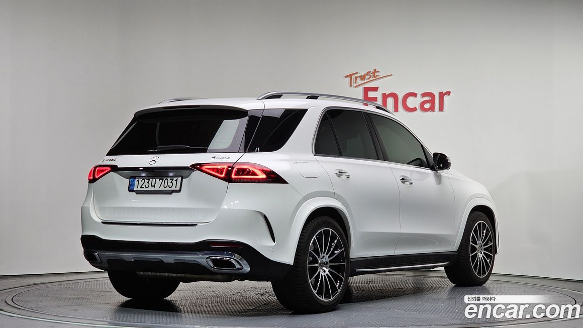 Mercedes-Benz GLE-Class 2023