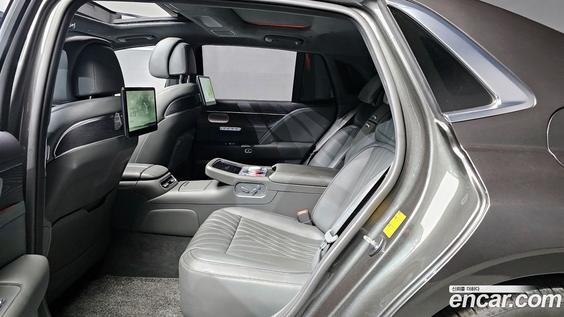 Genesis G90 2023