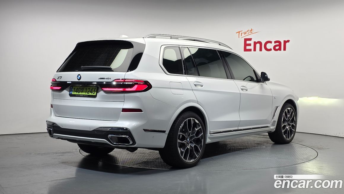 BMW X7 2025