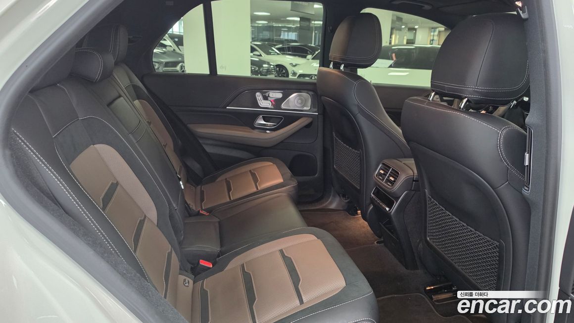 Mercedes-Benz GLE-Class 2023