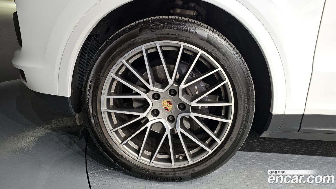 Porsche Cayenne 2023