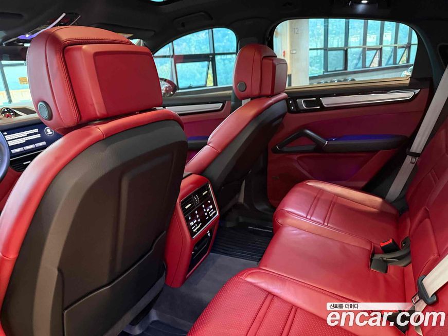 Porsche Cayenne 2023