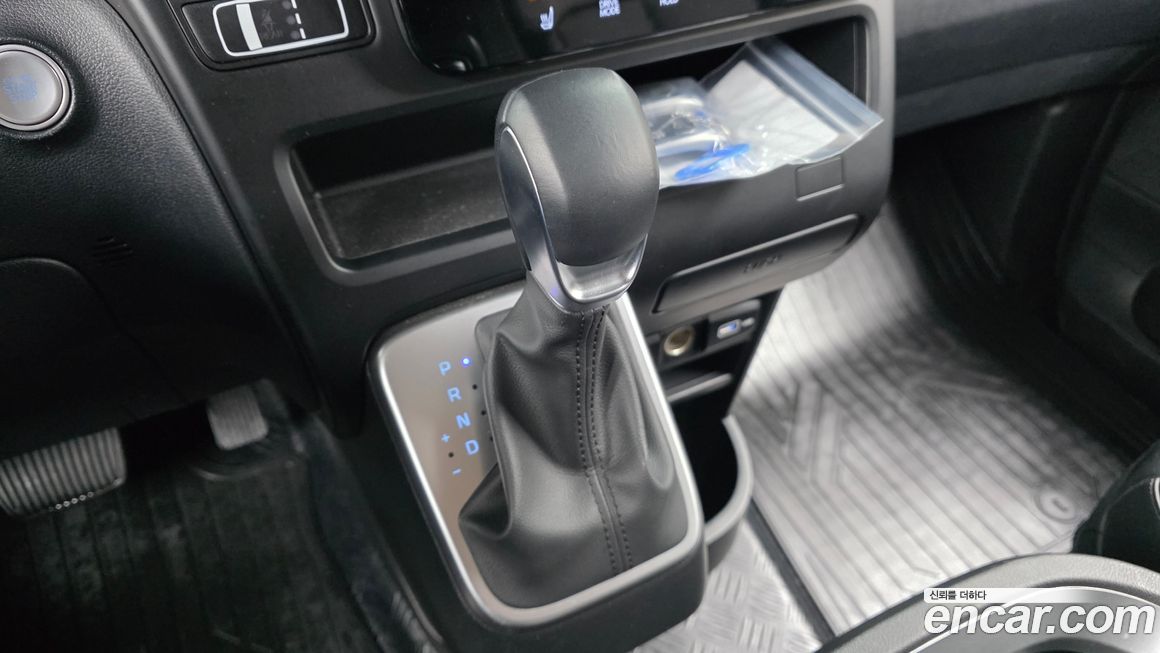 Hyundai Staria 2023