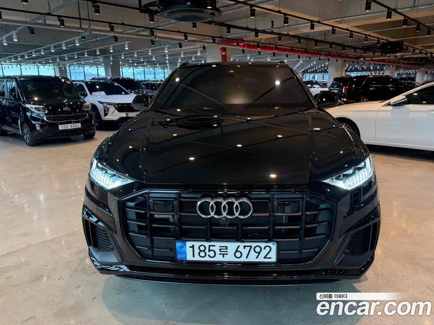Audi Q8 2022