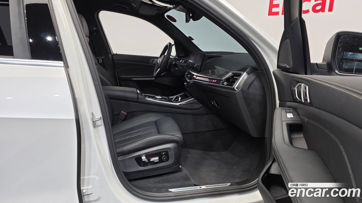 BMW X7 2025