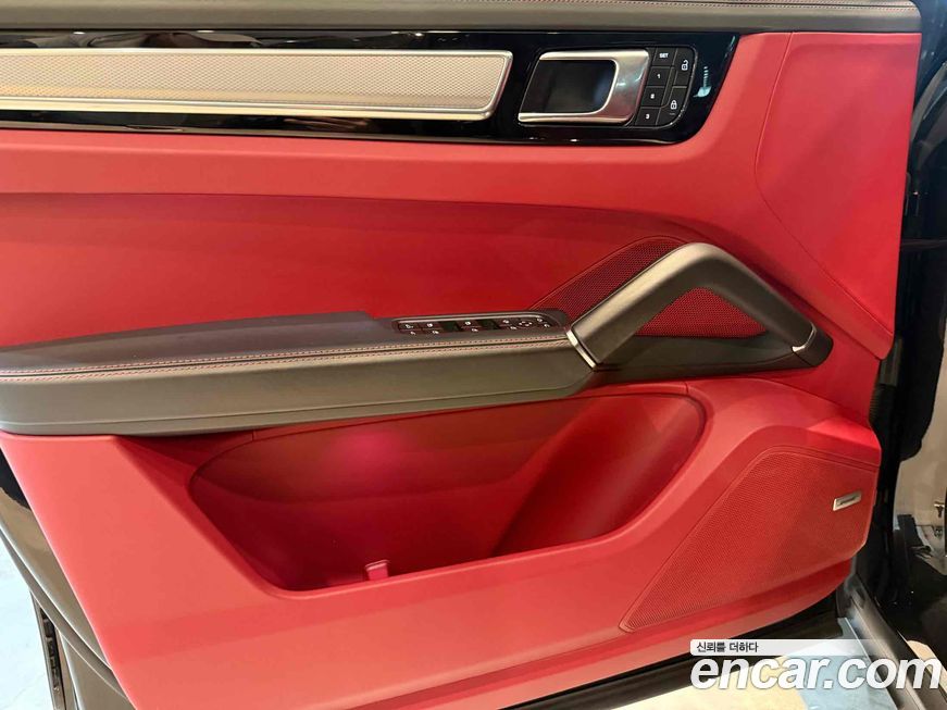 Porsche Cayenne 2023