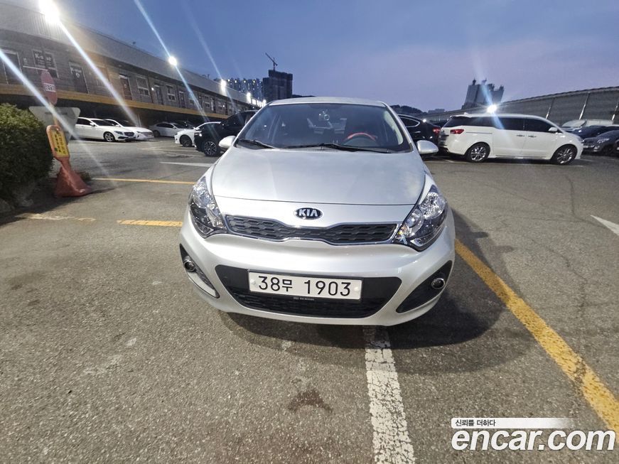 Kia pride 2014