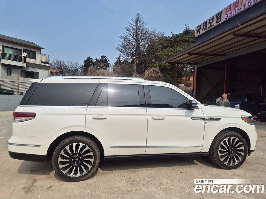 Lincoln Navigator 2023