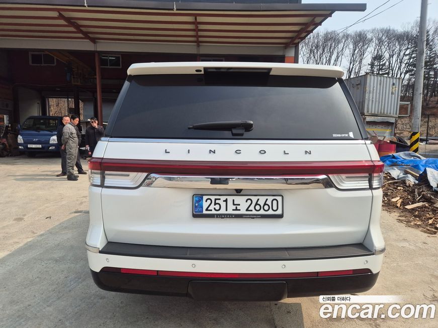 Lincoln Navigator 2023