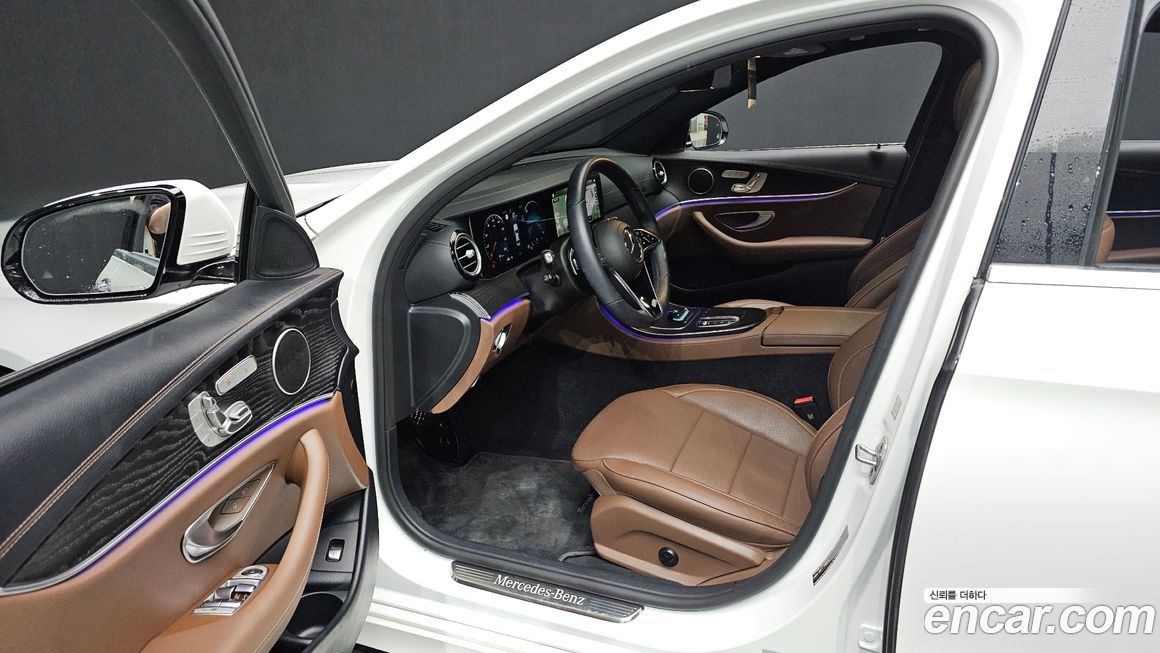 Mercedes-Benz E-Class 2023