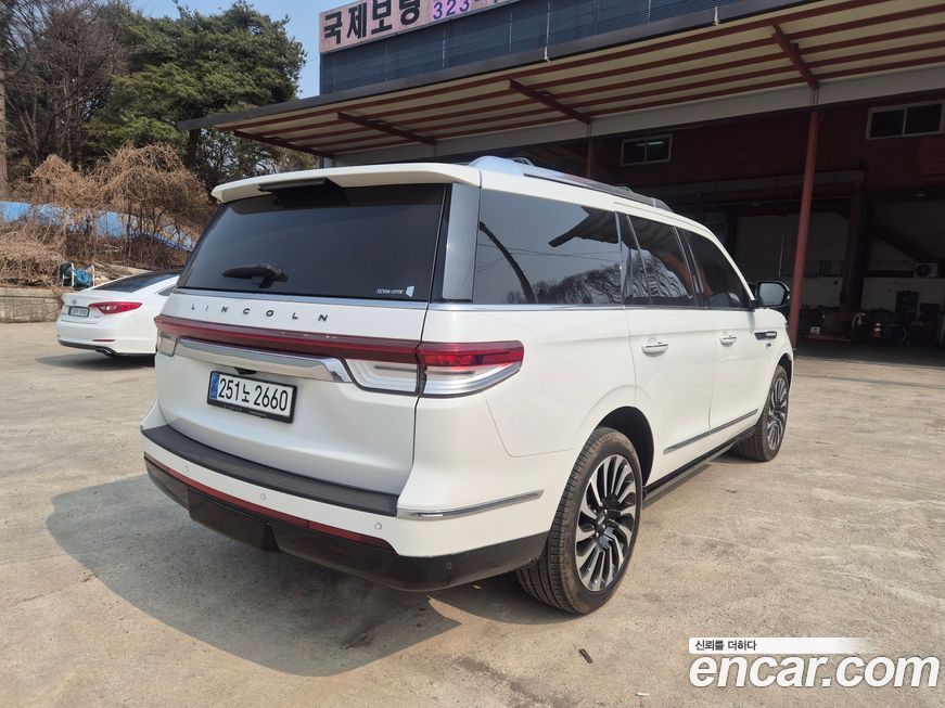 Lincoln Navigator 2023