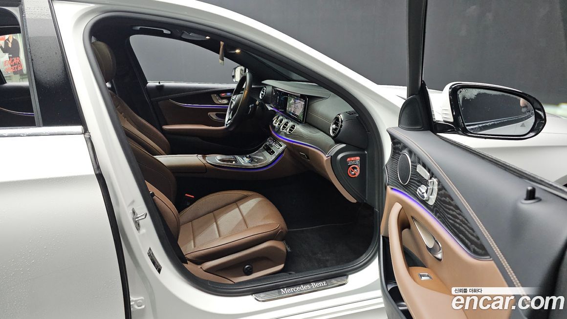 Mercedes-Benz E-Class 2023