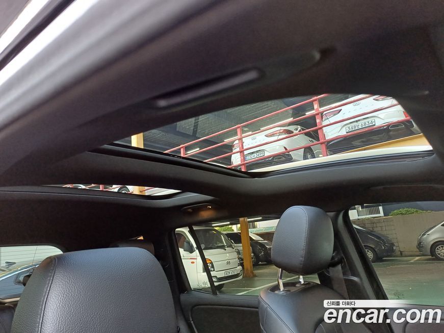 Mercedes-Benz GLB-Class 2021