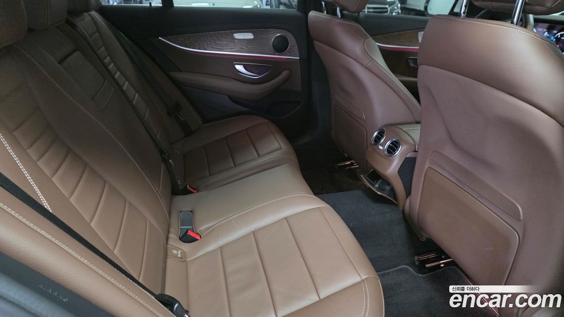 Mercedes-Benz E-Class 2023