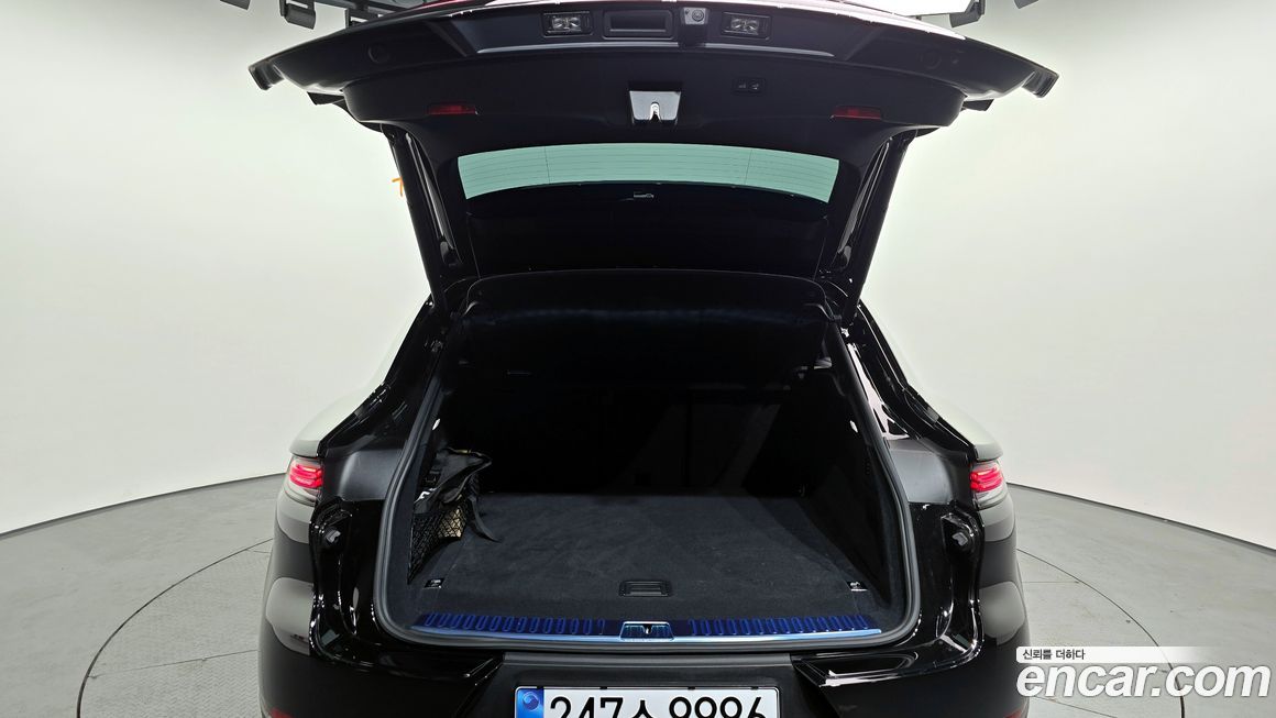 Porsche Cayenne 2025