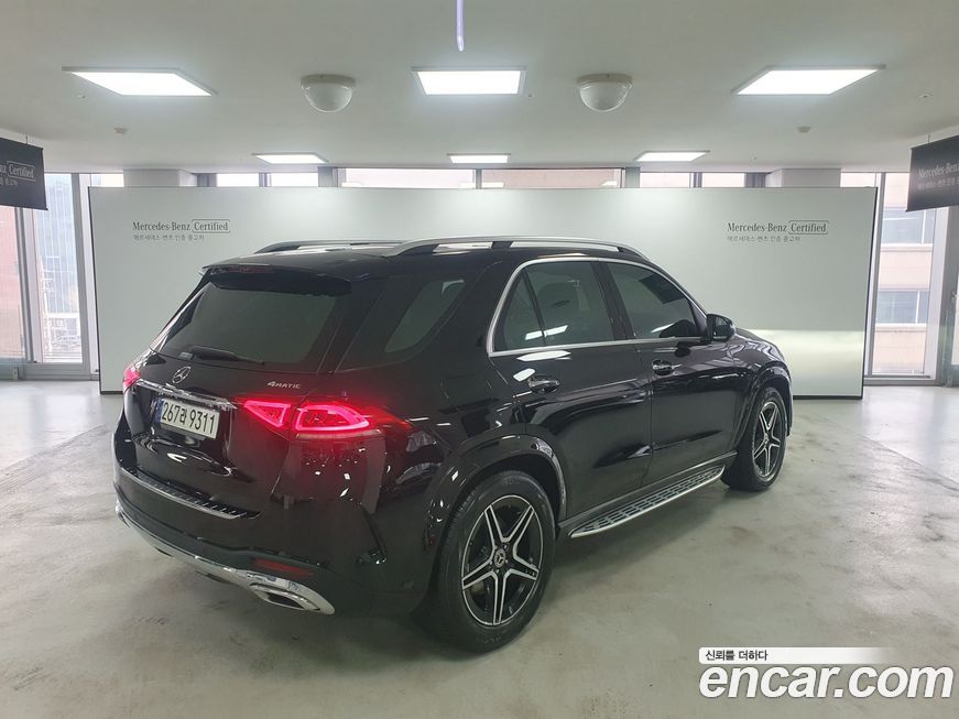 Mercedes-Benz GLE-Class 2021