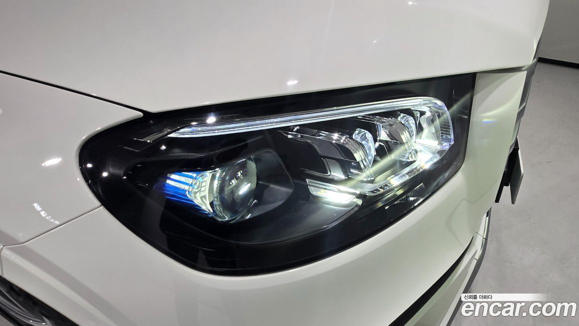 Mercedes-Benz GLS-Class 2025